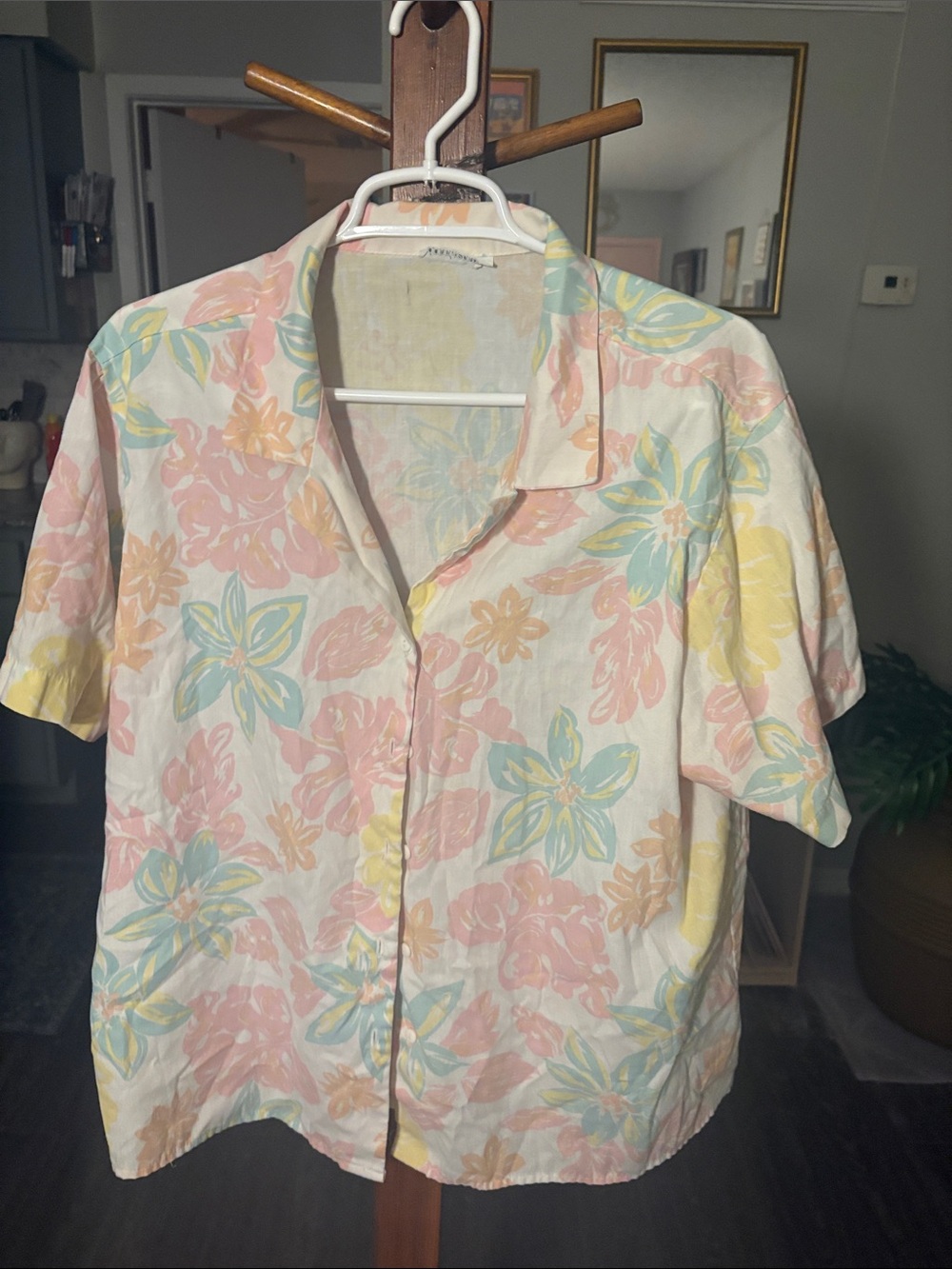 Men's Pastel Floral Short-Sleeve Shirt - Light Multicolor